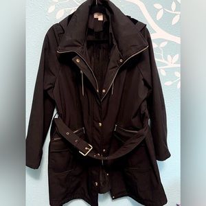 Micheal Kors black coat size 2x excellent condition!